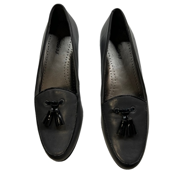 TROTTERS LEANA TASSEL LOAFER Women's slip on Gray Leather flats size 7 - Picture 2 of 7